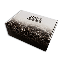 Load image into Gallery viewer, Dark Roast Lovers Gift Box

